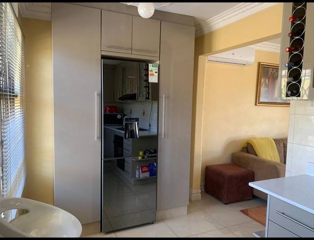 3 BEDROOM PROPERTY TO RENT IN SEA VIEW